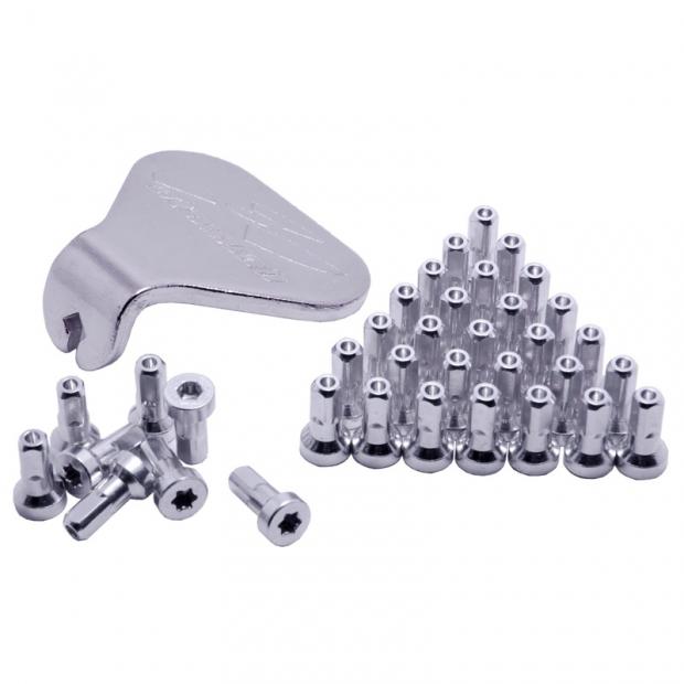 NIPLES ALUMINIO  36 PIEZAS CON LLAVE SILVER